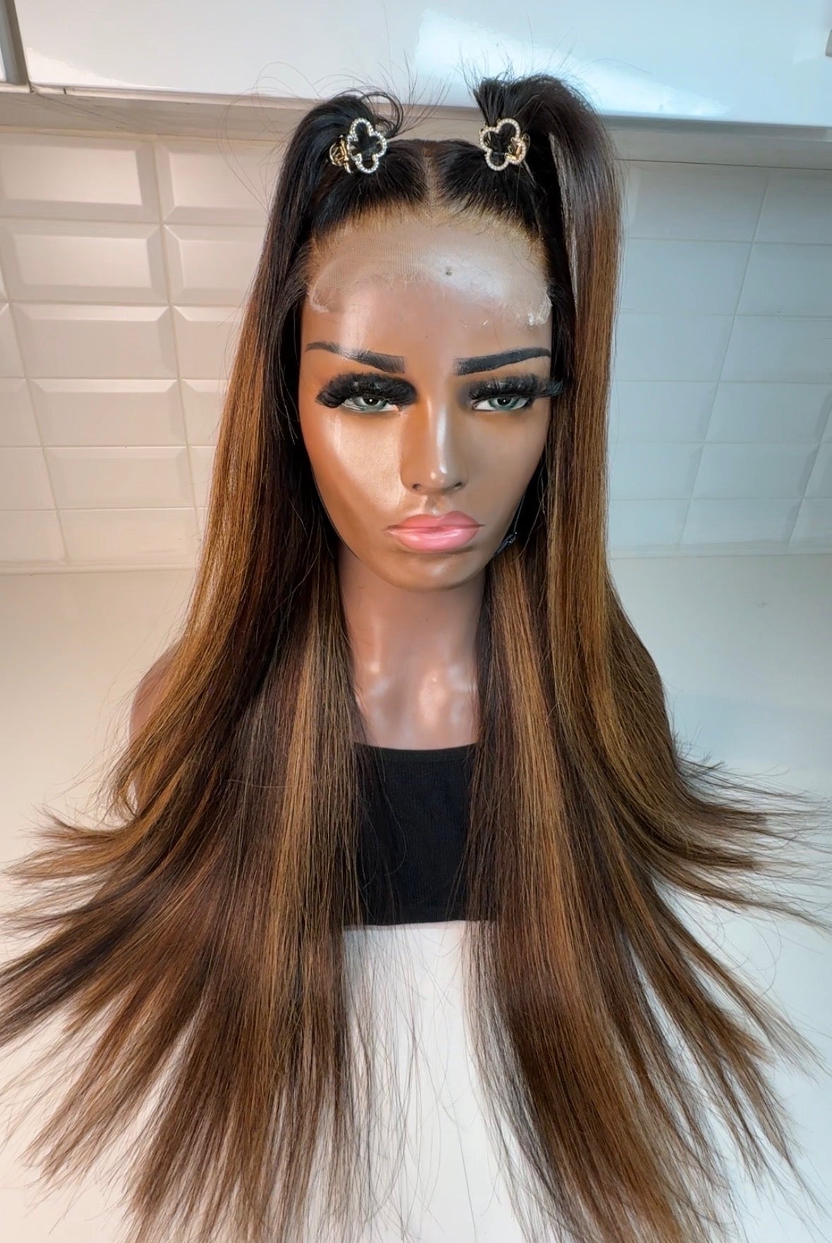 Ready to ship 28” wig (sun kiss)
